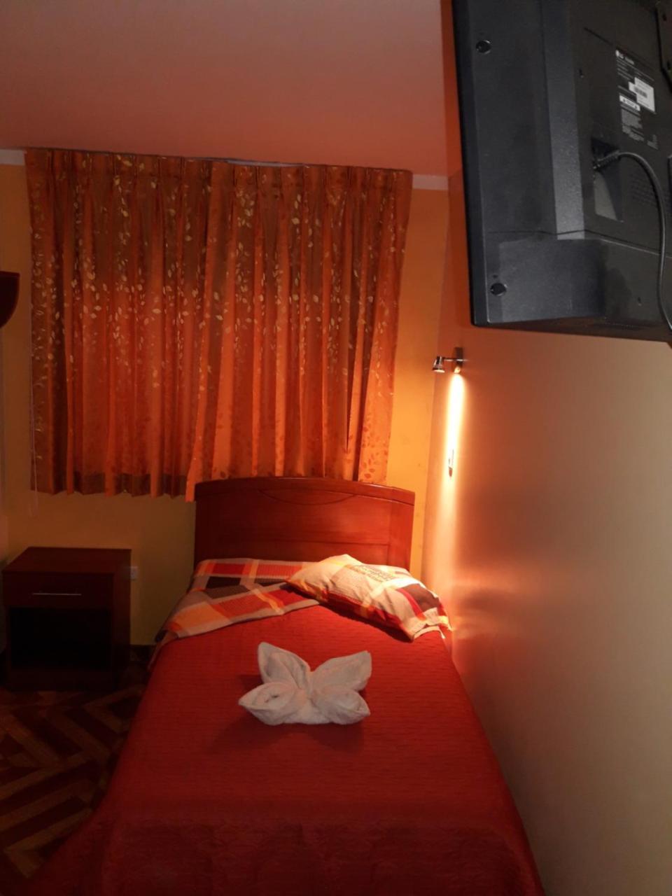 Hotel Cielo Azul Кахамарка Екстер'єр фото
